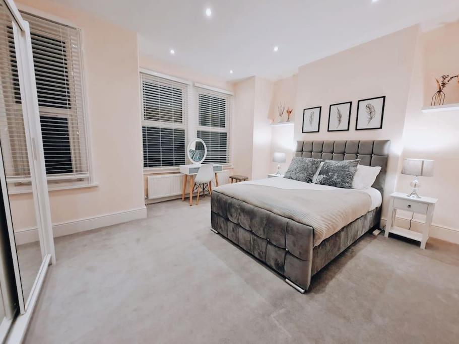Double Room In Shared Flat Londen Buitenkant foto